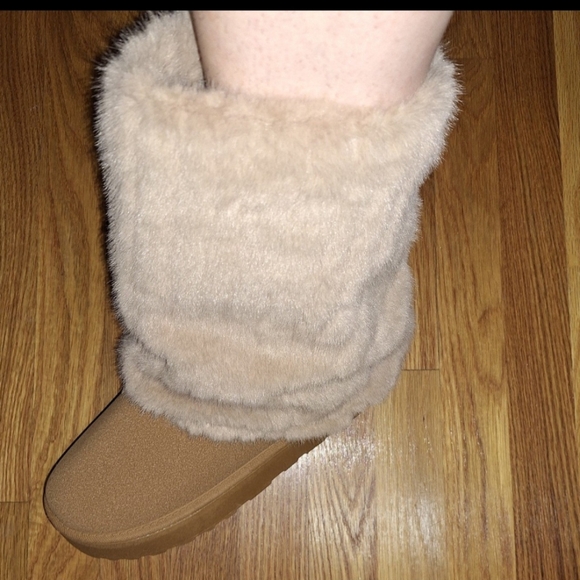 Womens boots - Picture 3 of 5